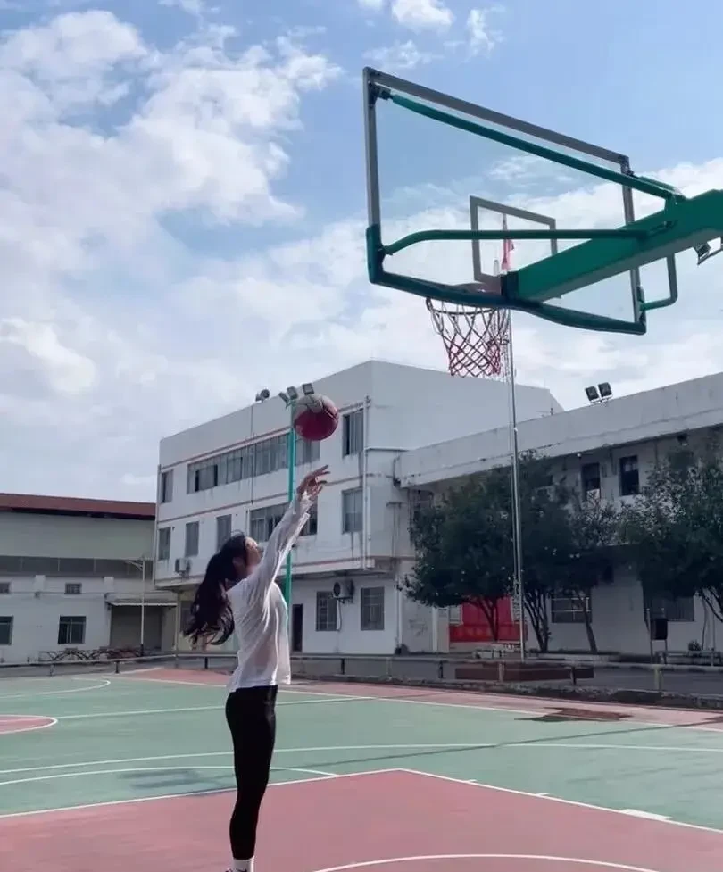 篮球小学生基本功训练教学反思简短_0